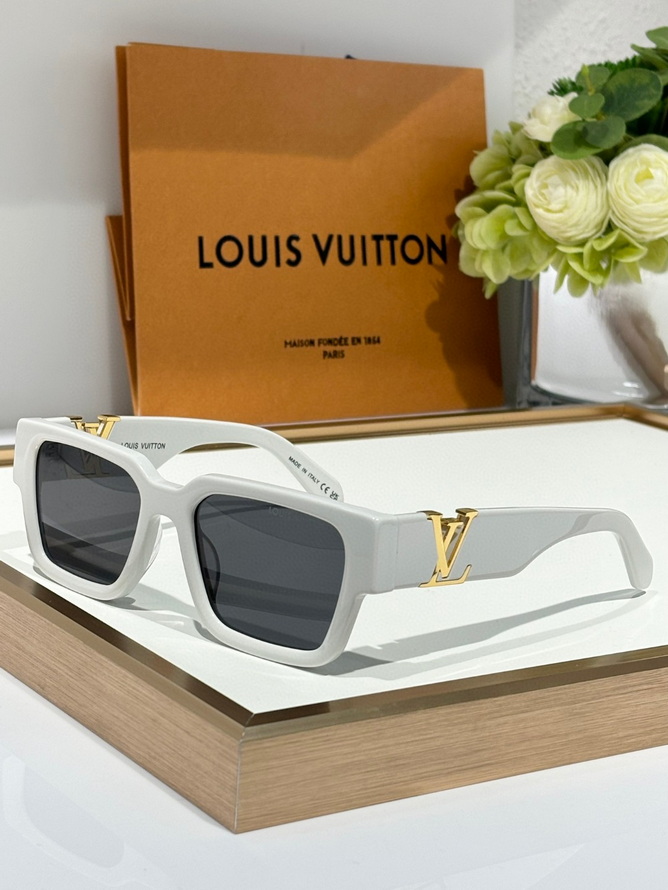 LV Sunglasses(AAAA)-2905