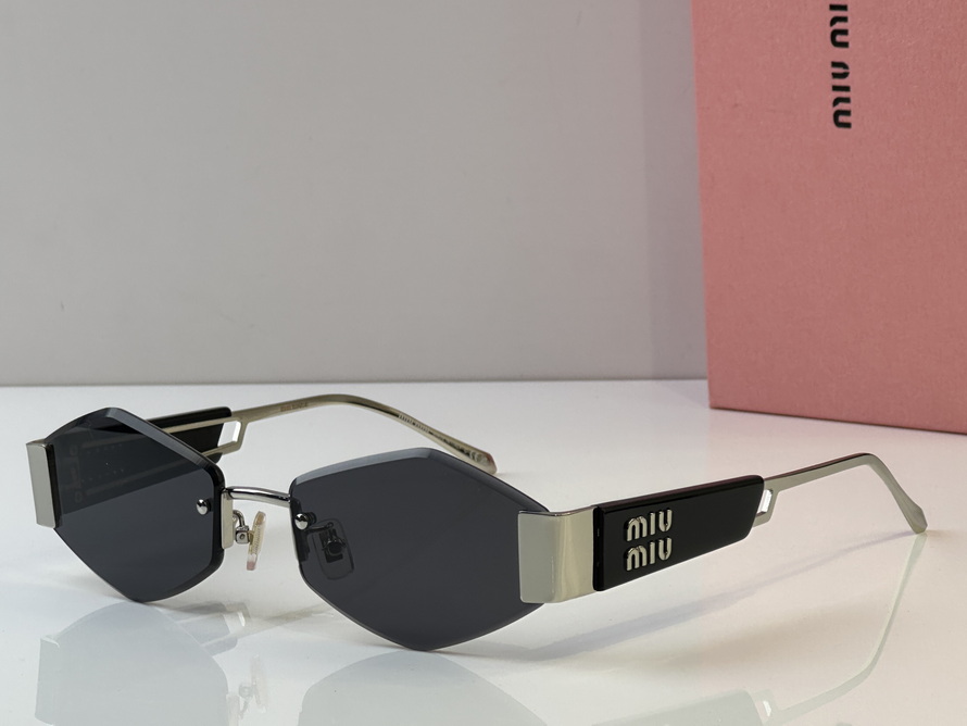 M*um*u sunglasses(aaaa)-374