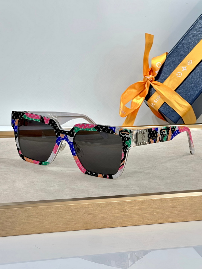 LV Sunglasses(AAAA)-2429