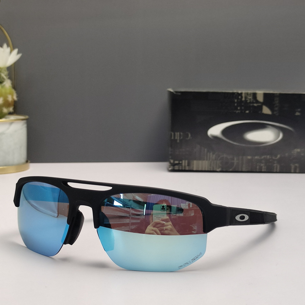 Oakley Sunglasses(AAAA)-821