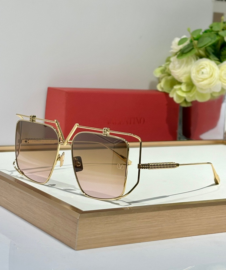 Valentino Sunglasses(AAAA)-457
