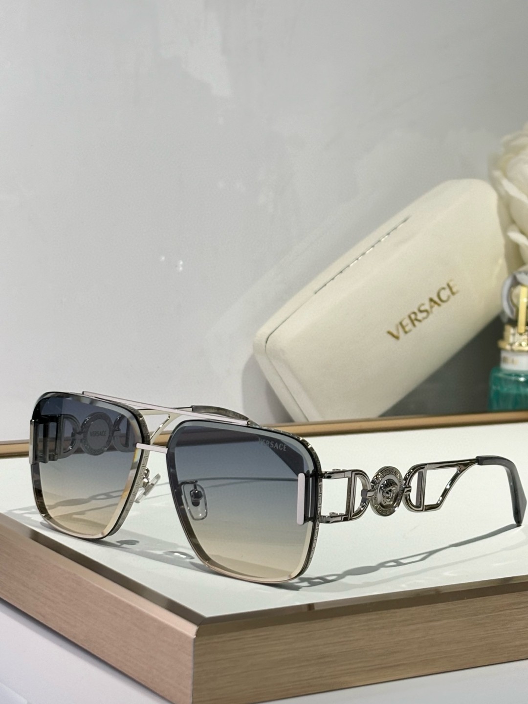 Versace Sunglasses(AAAA)-2357