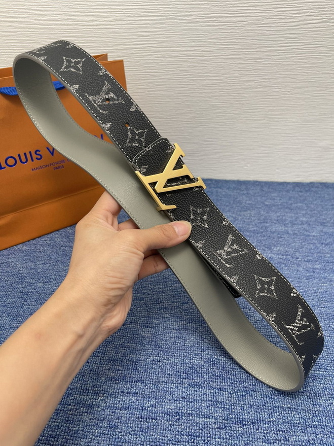 LV Belts(AAAAA)-2504
