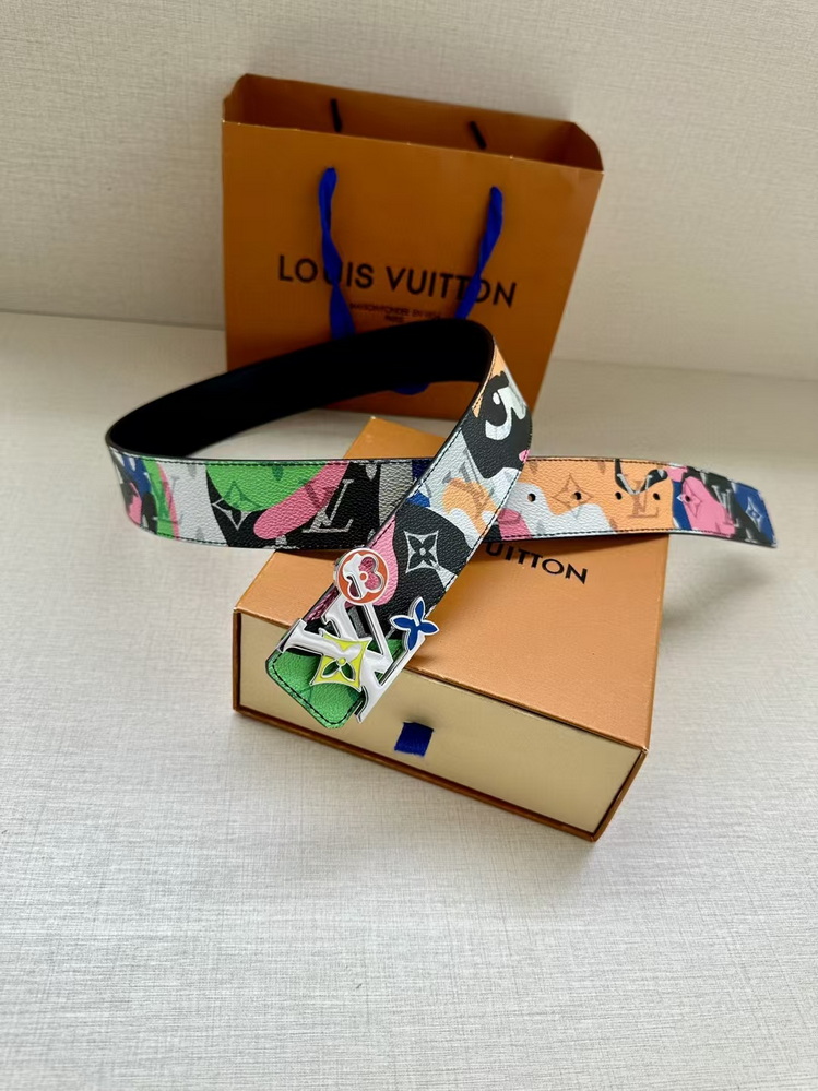 LV Belts(AAAAA)-2435