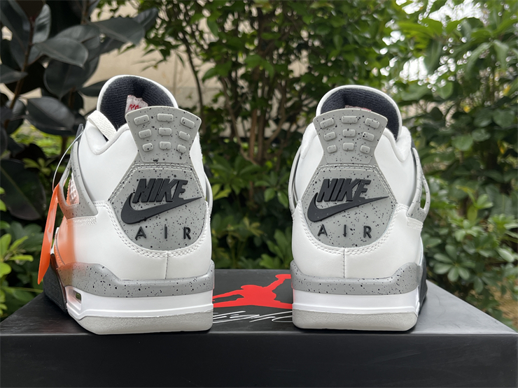 Air Jordan 4 OG White Cement 2025