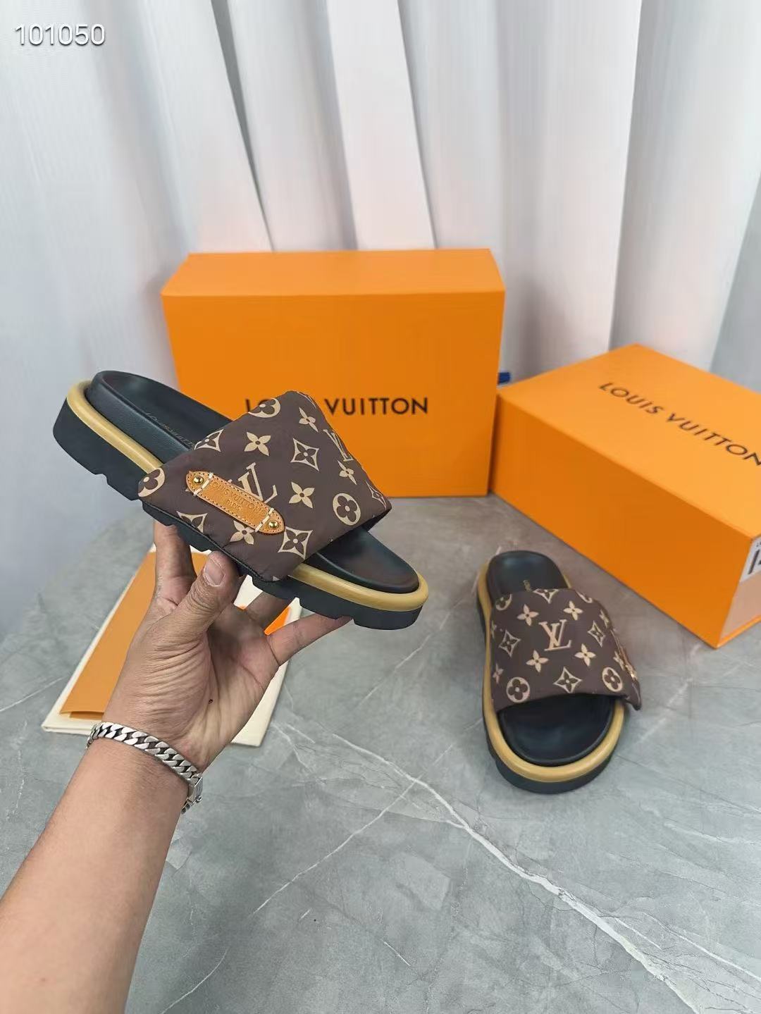 LV Slippers(AAA)-073