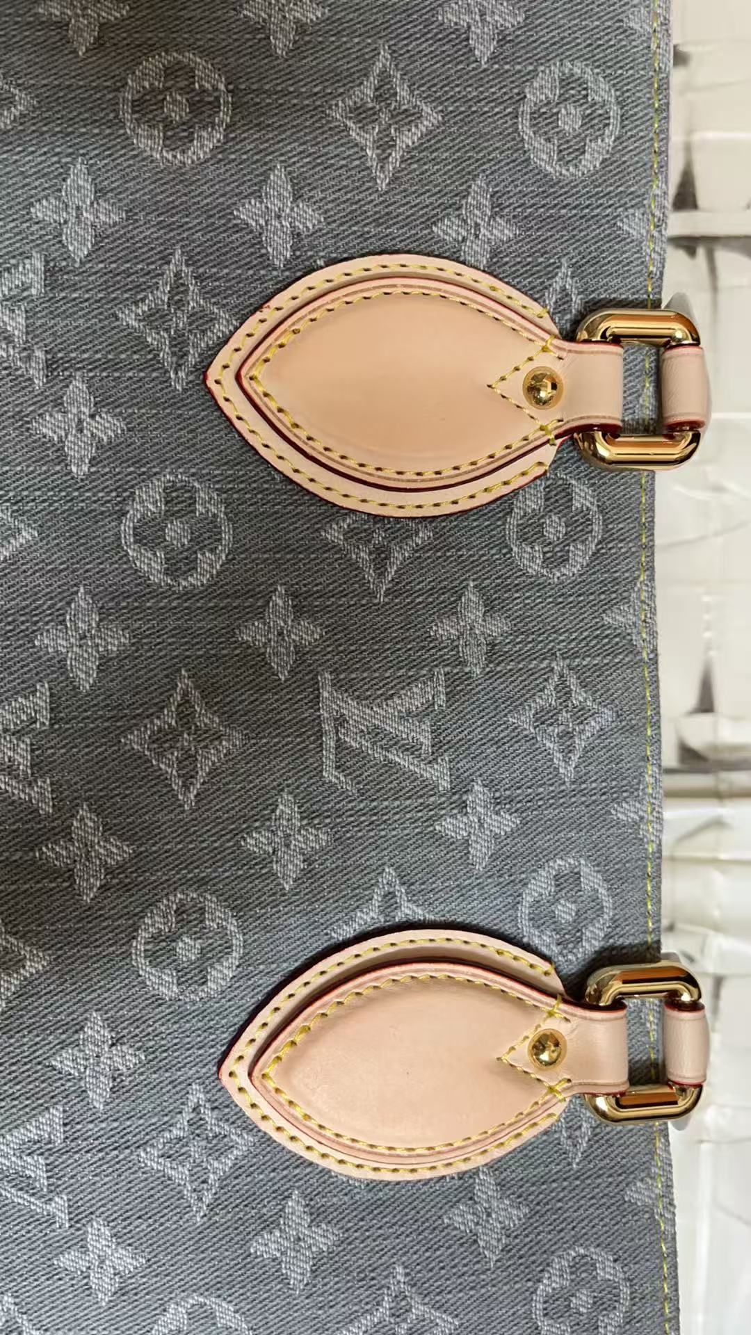 LV Handbags AAA(Women)-2006