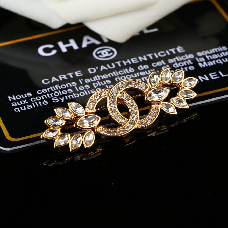 Ch*el brooch-017