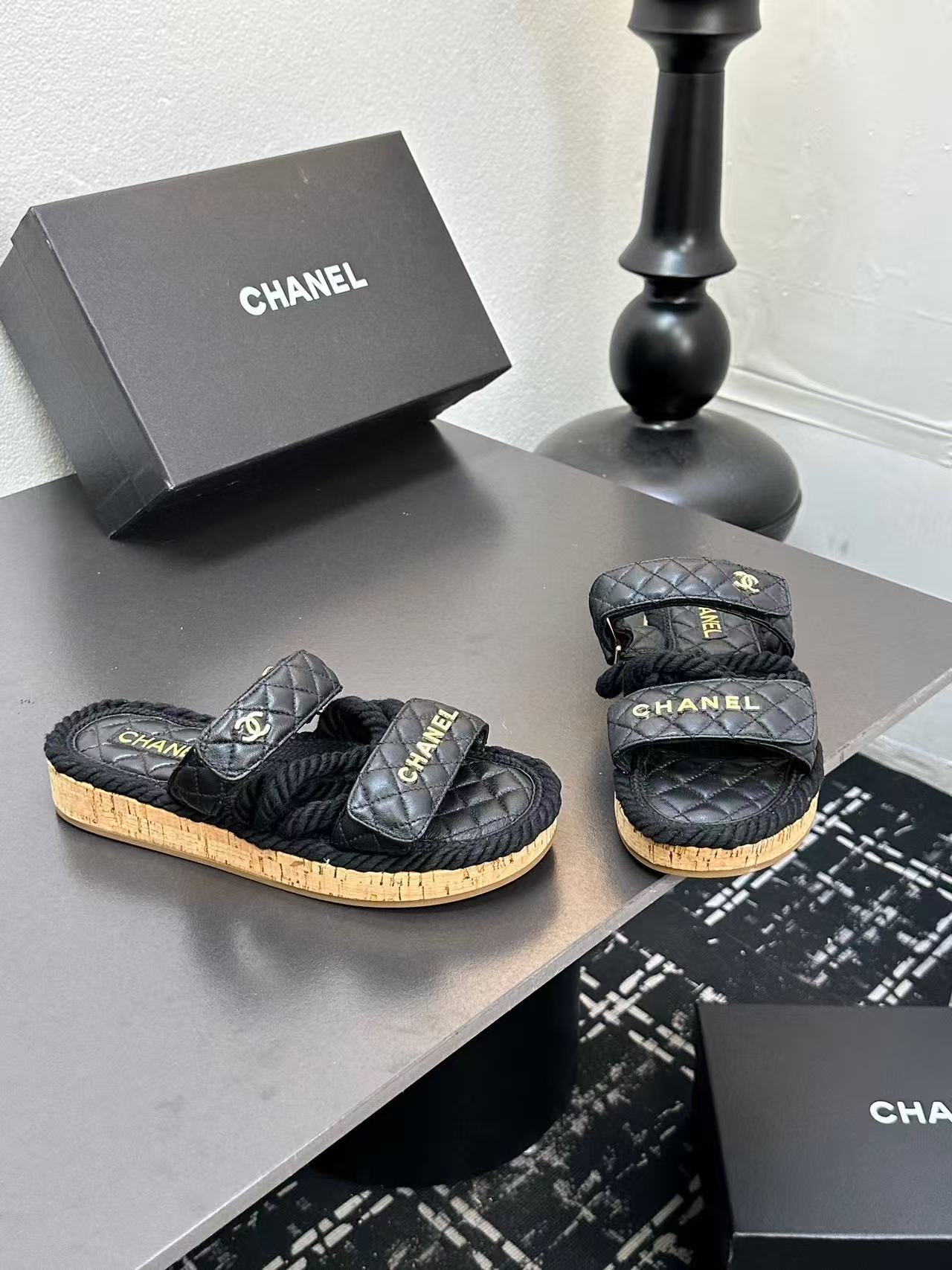 Ch*el slippers women(aaa)-027