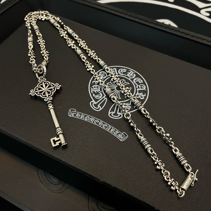 Ch**me He**ts necklace-099