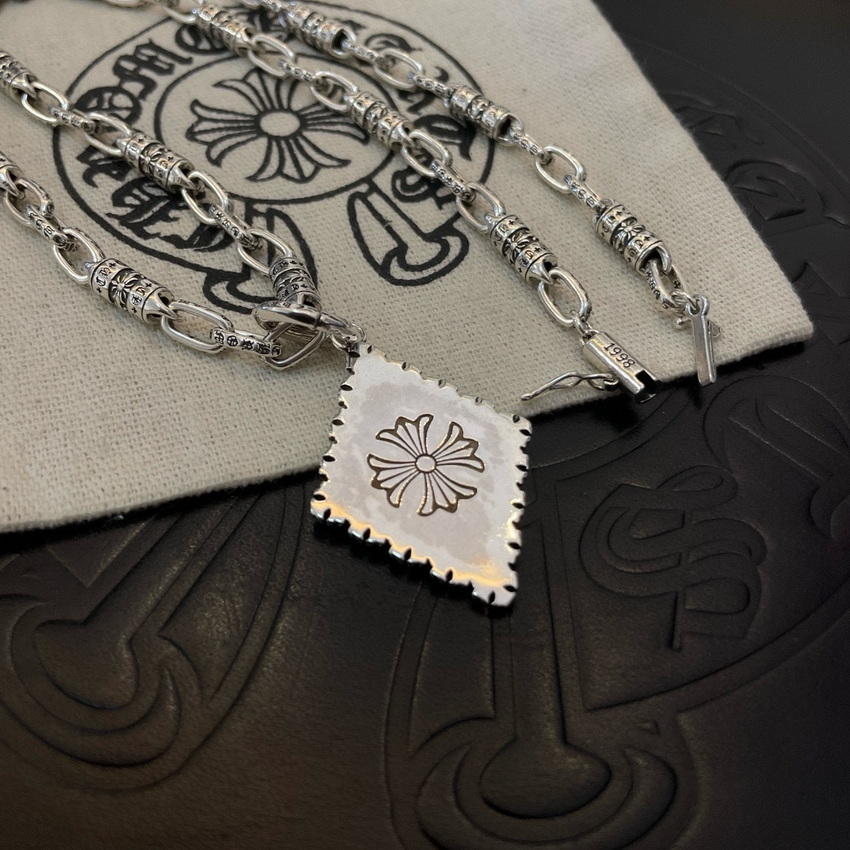 Ch**me He**ts necklace-045