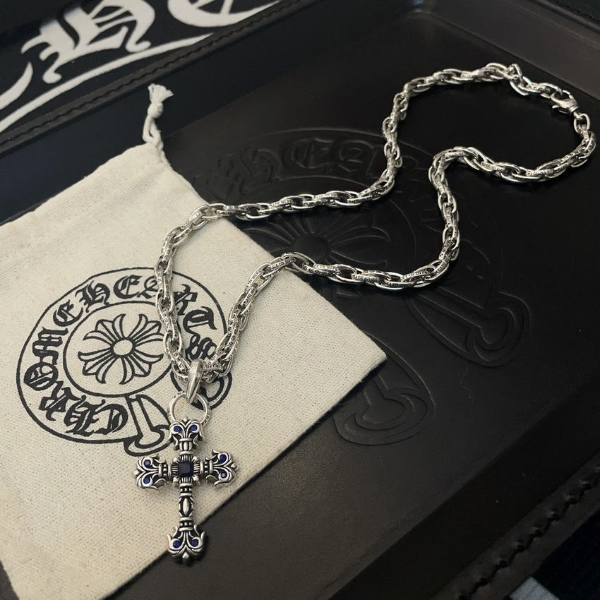 Ch**me He**ts necklace-079