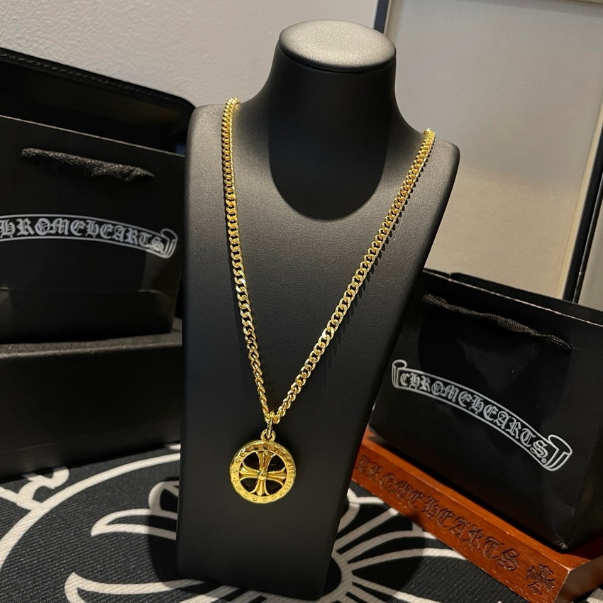 Ch**me He**ts necklace-082