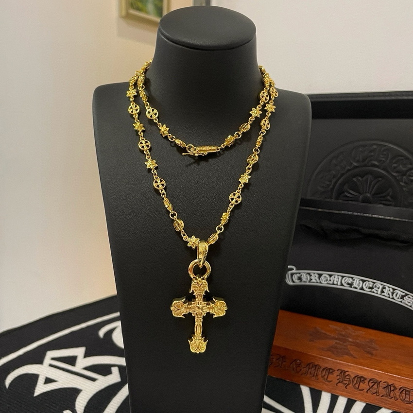 Ch**me He**ts necklace-083