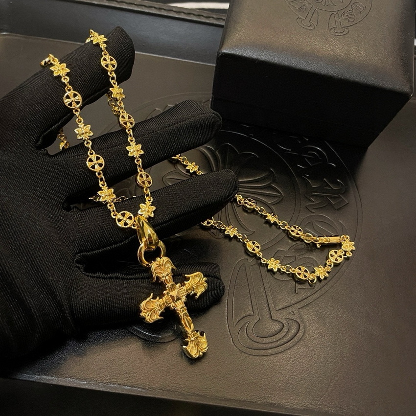 Ch**me He**ts necklace-083