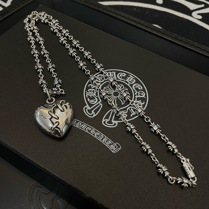 Ch**me He**ts necklace-094