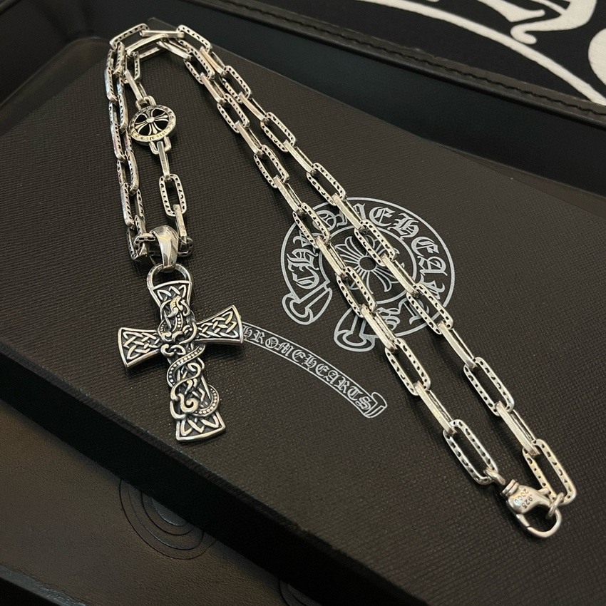 Ch**me He**ts necklace-097