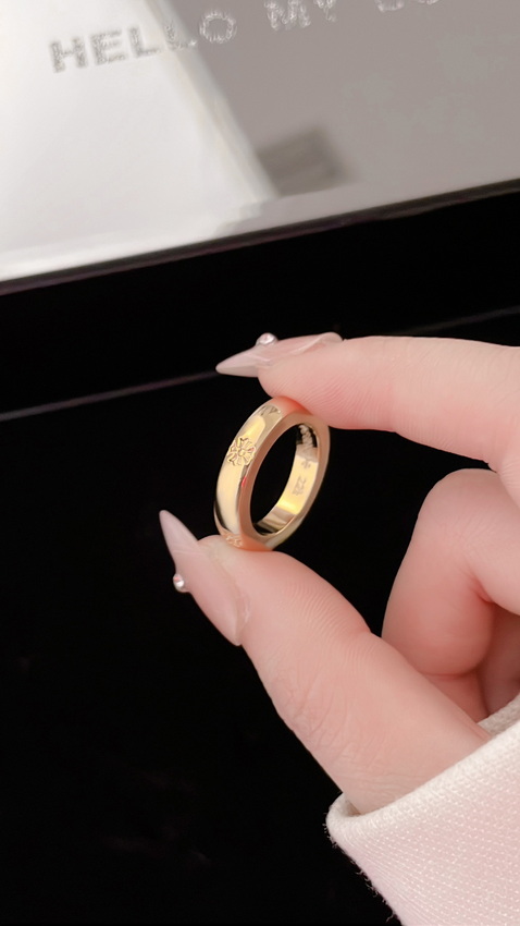 Ch**me He**ts ring-013