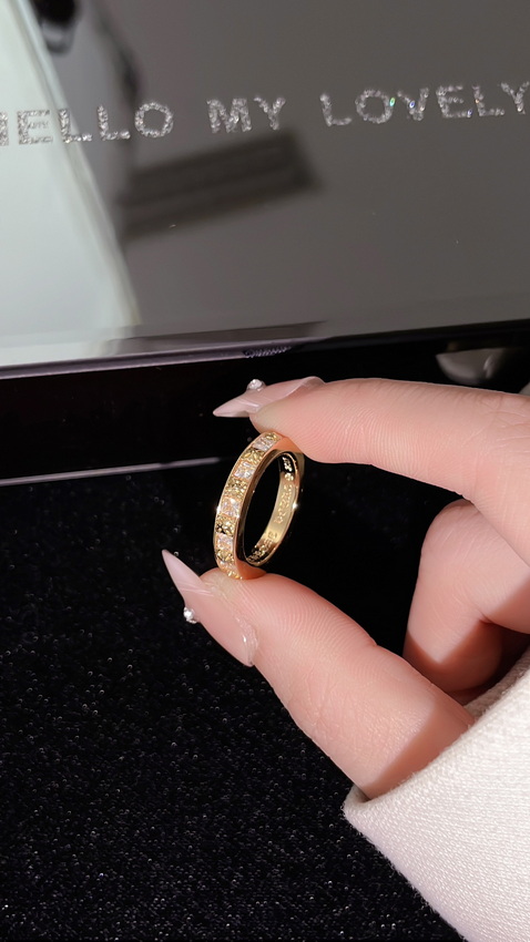 Ch**me He**ts ring-015