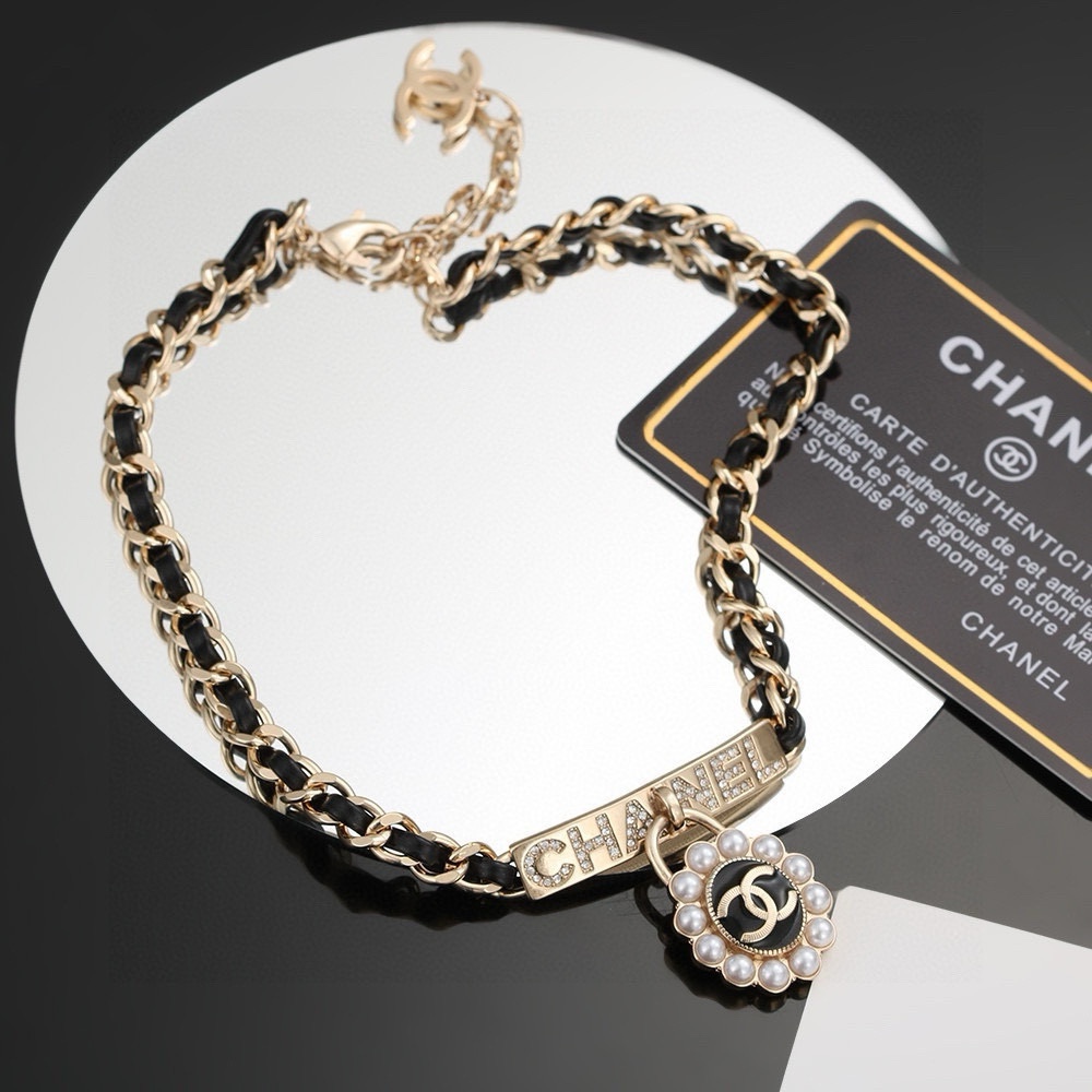 Ch*el necklace-322