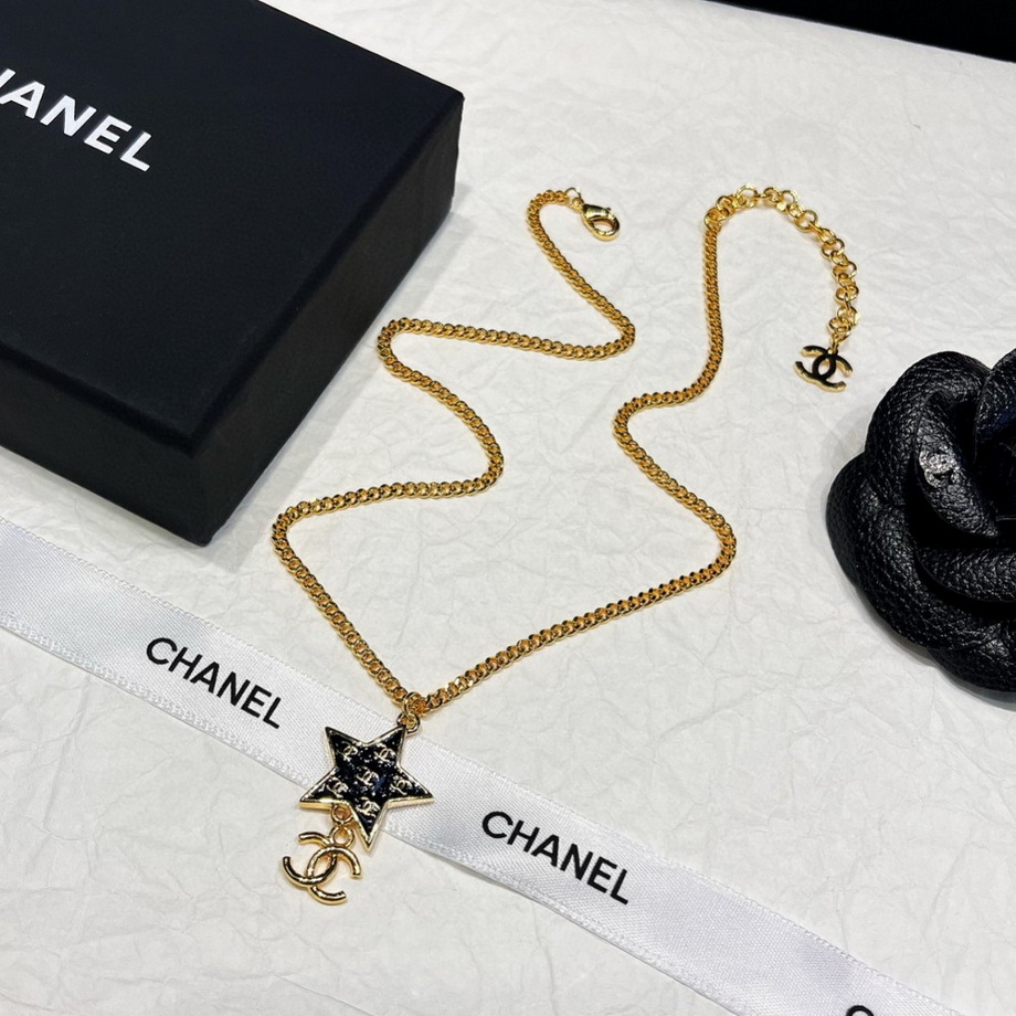 Ch*el necklace-167