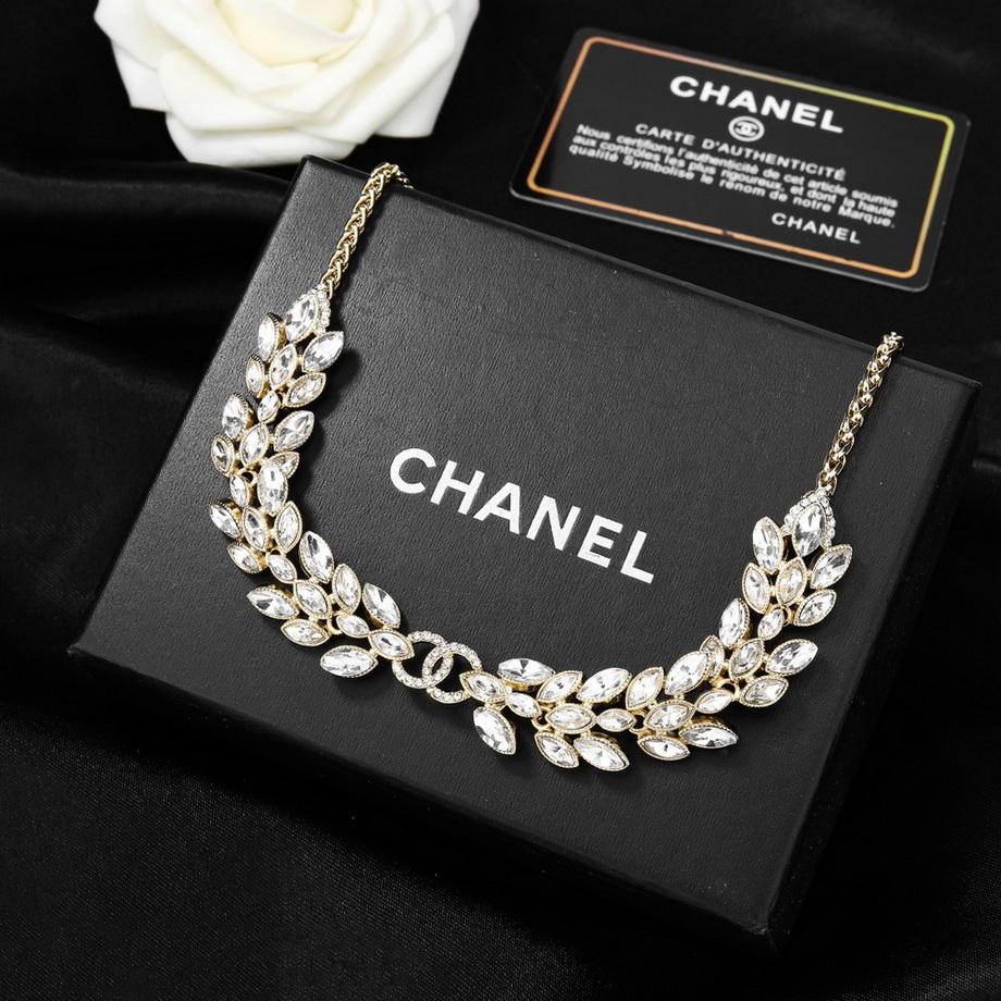 Ch*el necklace-371