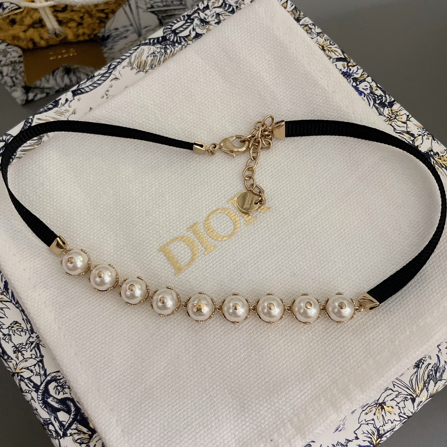 D*or necklace-097