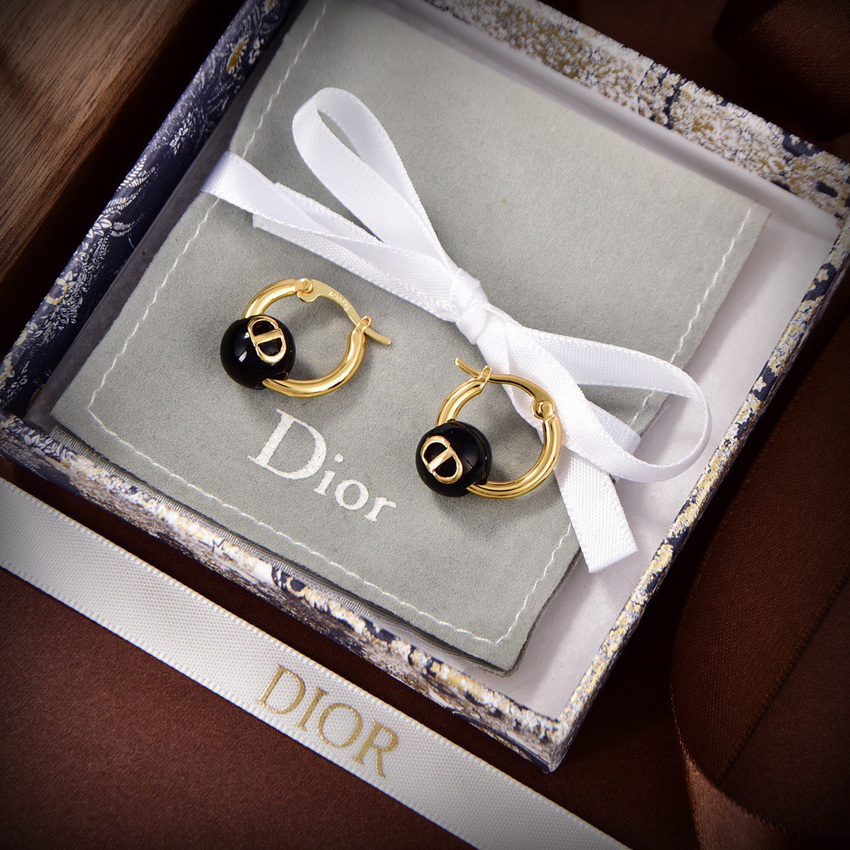 D*or earrings-079