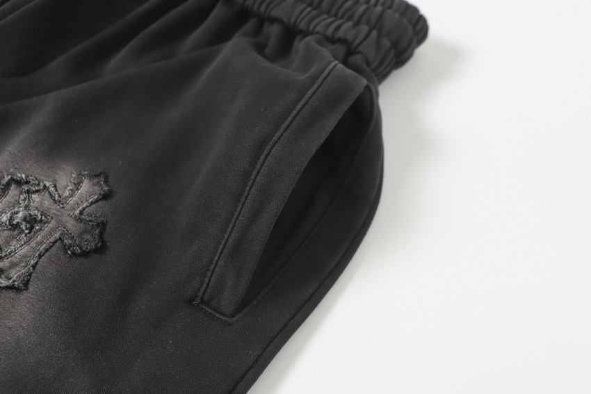 Ch**me He**ts shorts-136