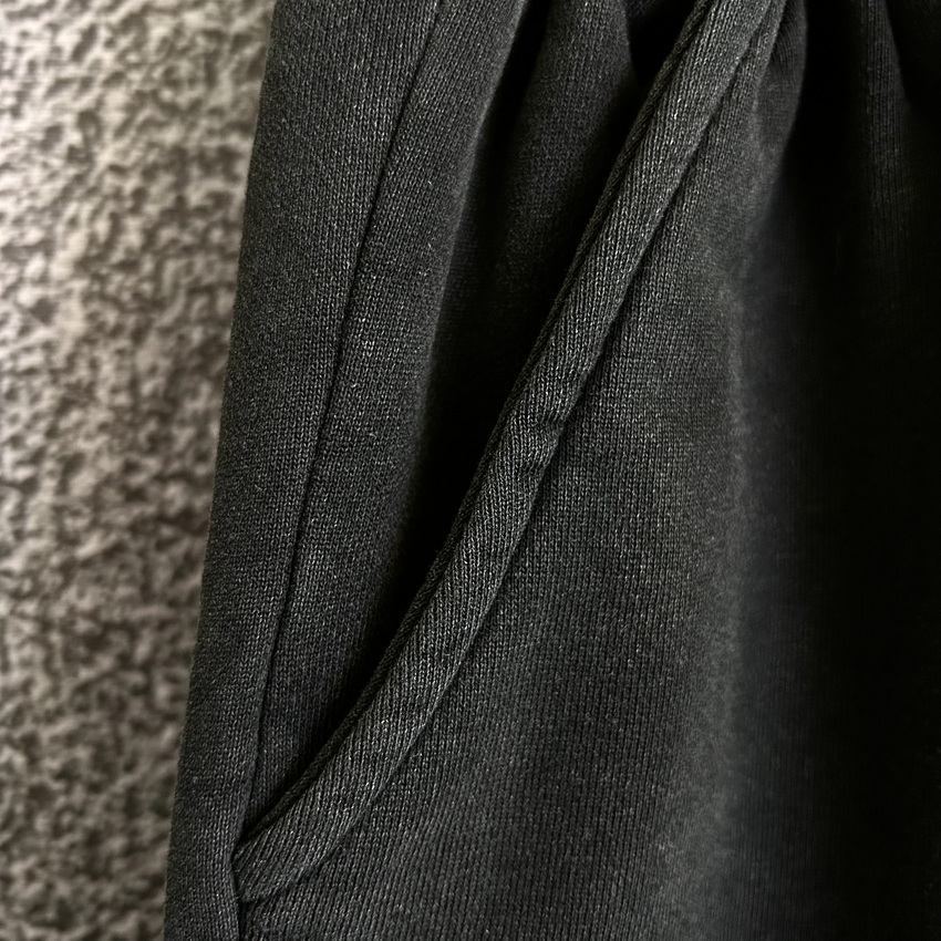 Ch**me He**ts shorts-150