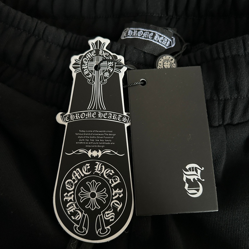 Ch**me He**ts shorts-171