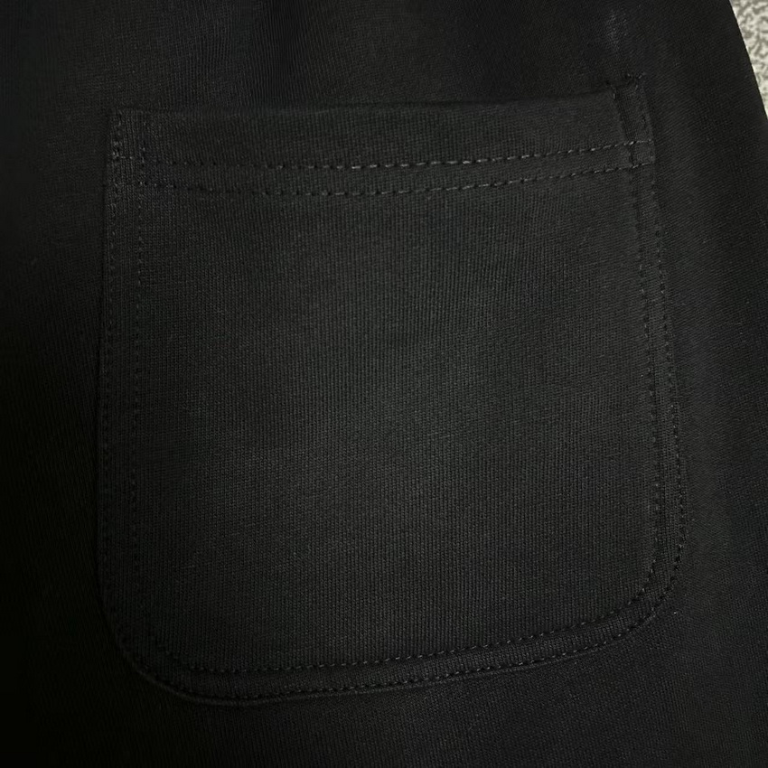 Ch**me He**ts shorts-181