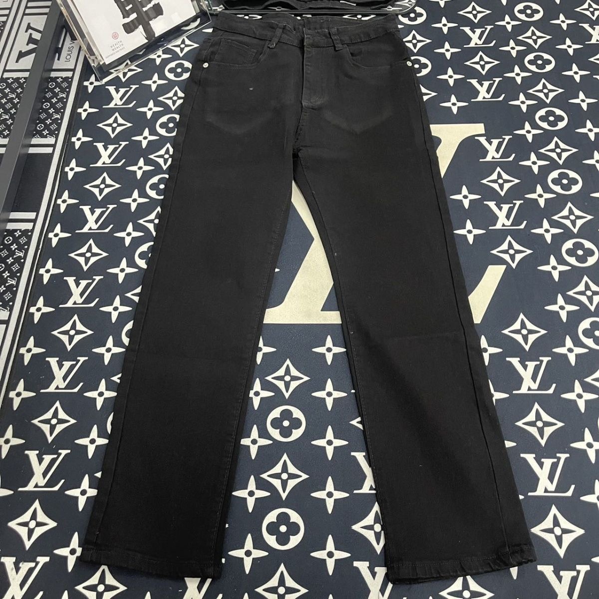 LV Jeans-011