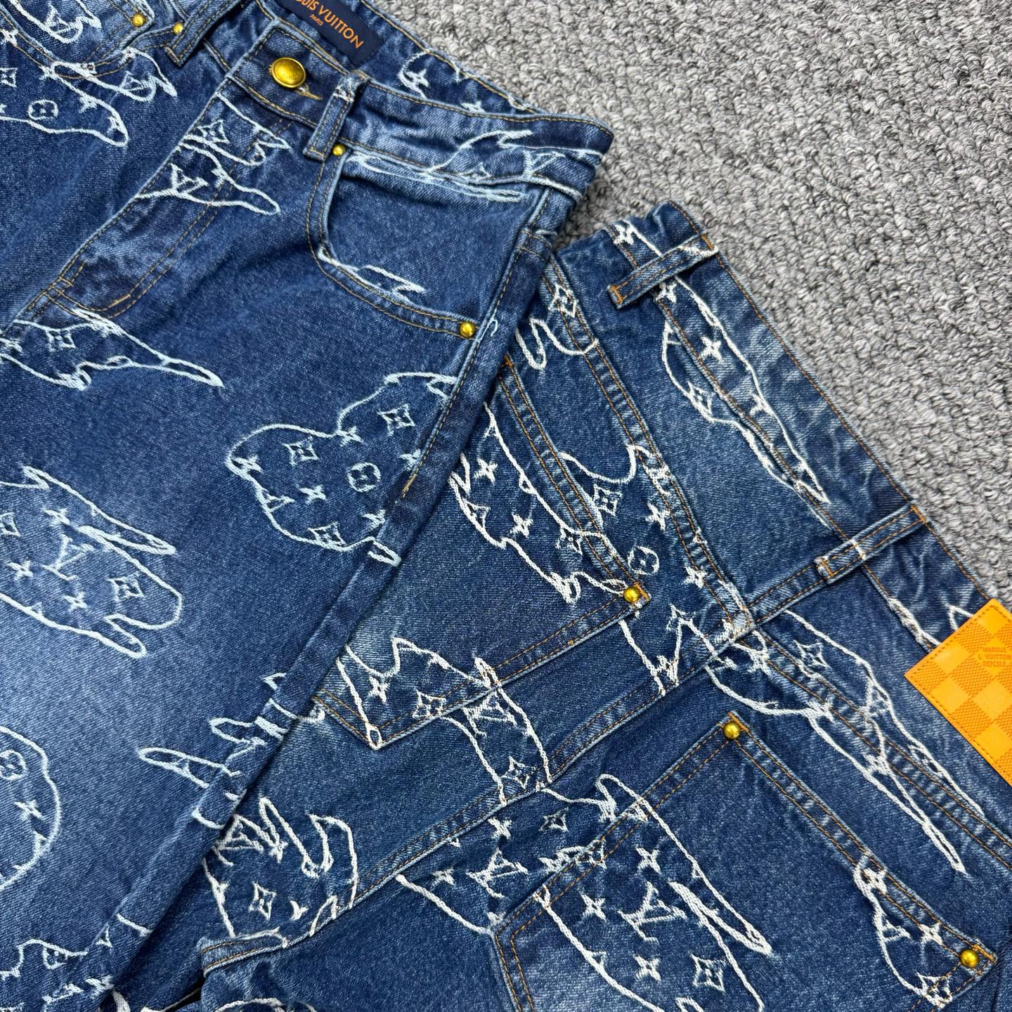LV Jeans-023