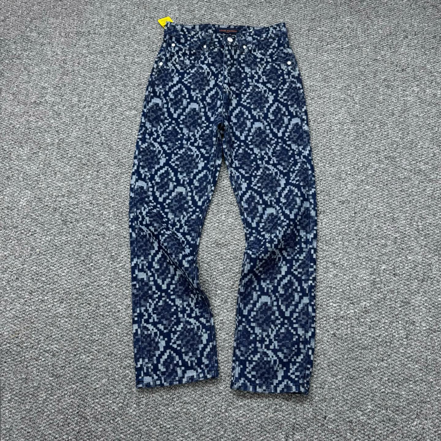 LV Jeans-029