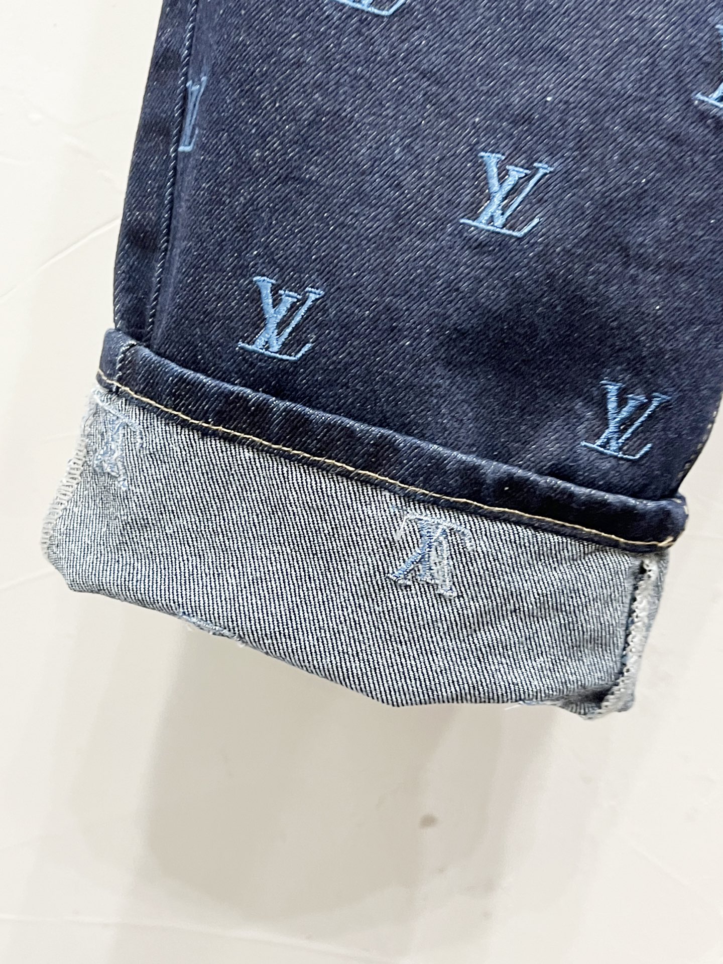 LV Jeans-040