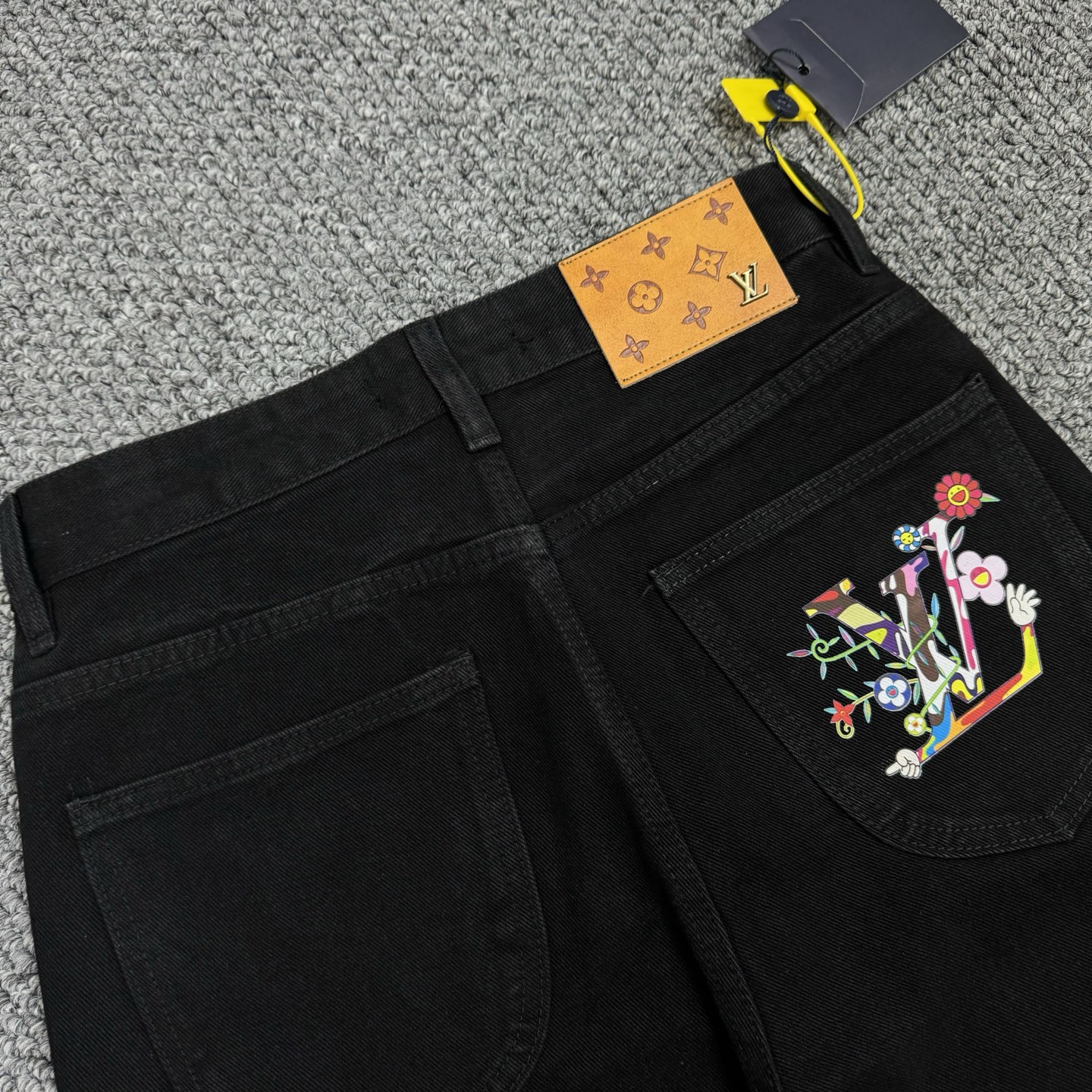 LV Jeans-066