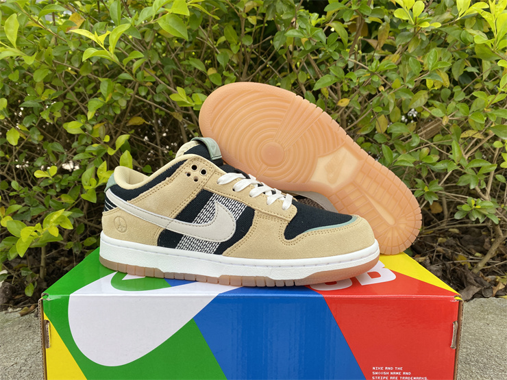 Dunk Low “Rooted in Peace”