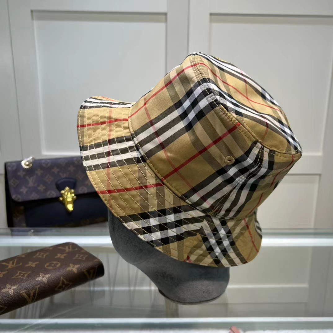 Burberry Cap-008