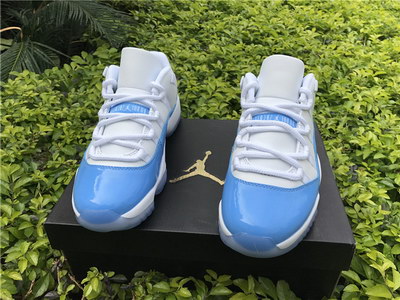 Air Jordan 11 Low Columbia
