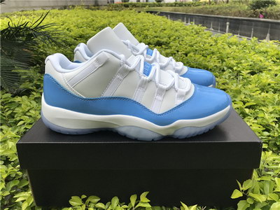 Air Jordan 11 Low Columbia