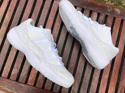 Air Jordan 11 Low Heiress