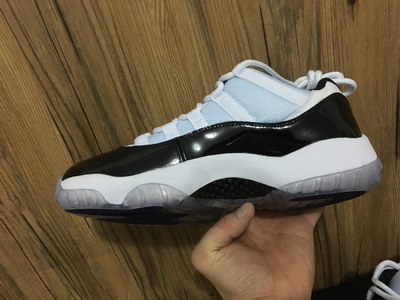 Air Jordan 11 Low Concord-001