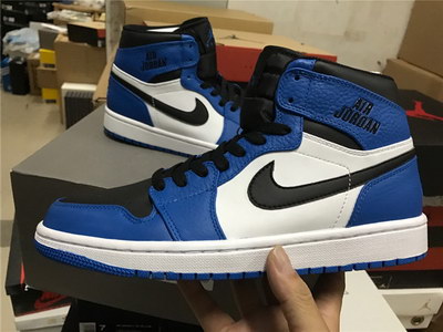 Air Jordan 1 OG Retro High “Royal” 2017