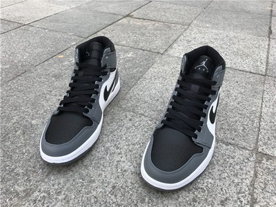 Air Jordan 1 Retro Grey