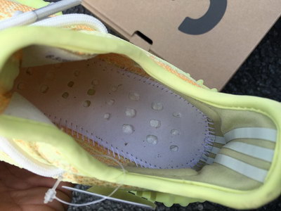 Authentic Adidas Yeezy 350 Boost V2-009