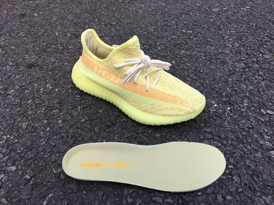 Authentic Adidas Yeezy 350 Boost V2-009