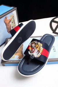 G*u*i slippers(aaa)-181