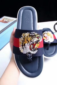 G*u*i slippers(aaa)-181